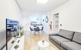 Izpizua Apartment